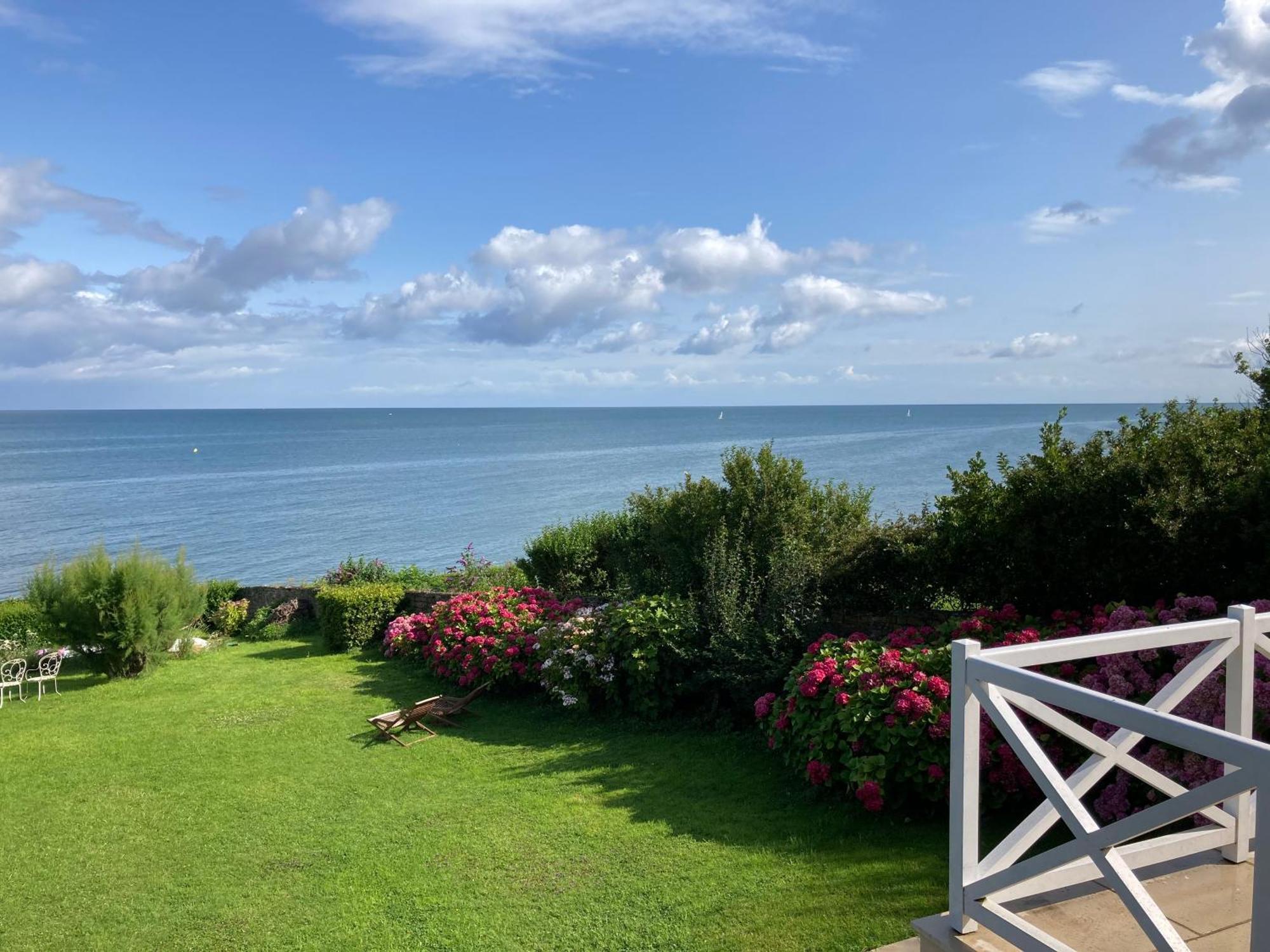 Chambres D'Hotes Les 4 Vents Pointe Du Hoc - Landing Beaches Grandcamp-Maisy Bagian luar foto